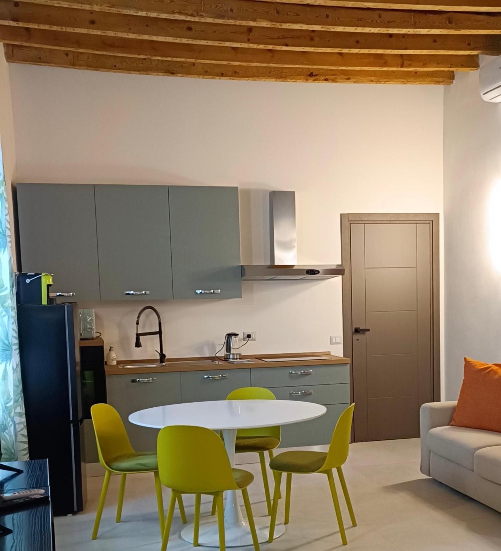 A Pochi Passi Dal Vista Corte Apartment *